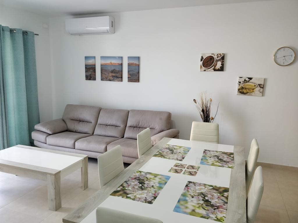 Апартаменты Sunstone Court Сент-Полс-Бей Экстерьер фото